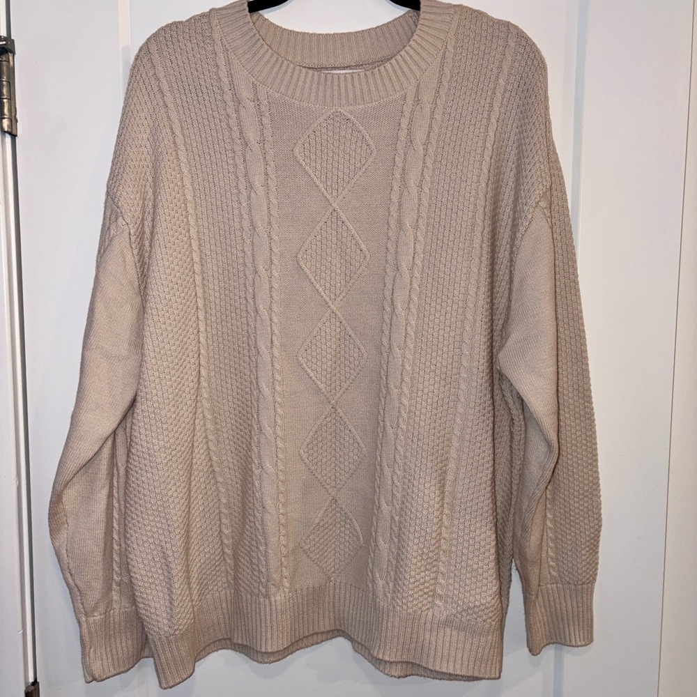 Hollister Beige Cable Knit Sweater